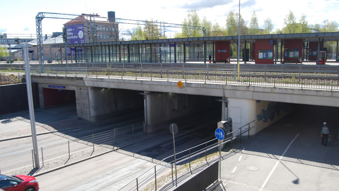Lahden rautatieaseman alikulkusilta.