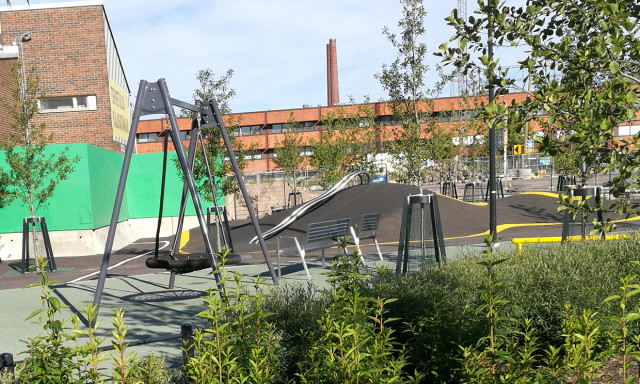 Vastasimme Kalasatamanpuiston suunnitelmasta ja toteuttamisesta Helsingin kaupungin toimeksiantamana.