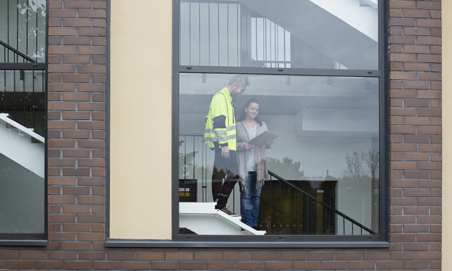 Sitowise expert with an resident