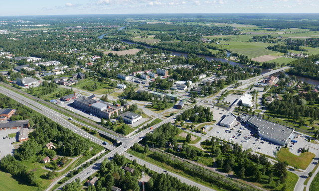 Ilmakuva Ulvilan keskustaajamasta.