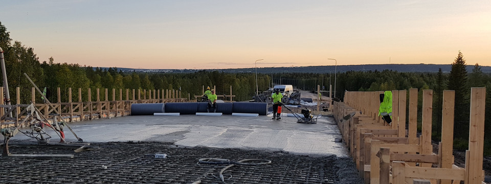 Vastuullamme oli Vt4 Norvanjärventien risteyssillan rakennuttaminen, rakennustöiden valvonta sekä turvallisuuskoordinointi.