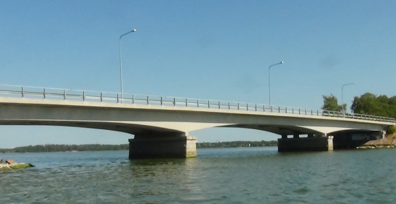 Teemme Espoon kaupungille siltojen yleistarkastuksia.