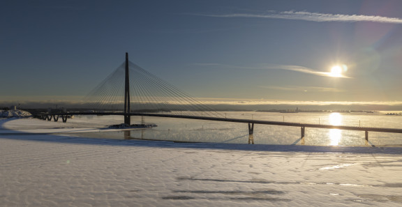 Jarno Haanpuron kuva Kruunuvuorensillasta.