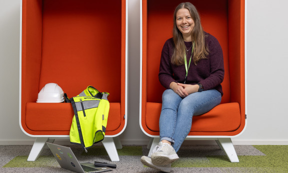 Sitowisen asiantuntija Niina Puolitaival.