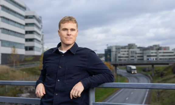 Sitowisen asiantuntija Nicholas Stewart.