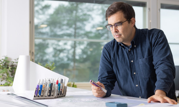 Sitowisen asiantuntija Christopher Erdman.