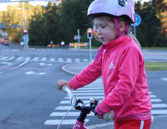 kävelyn ja pyöräilyn edistäminen tähtää kestävään tulevaisuuteen