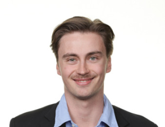 Sitowisen asiantuntija Anton Aaltonen.