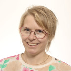 Sitowisen asiantuntija Aili Lampilinna.